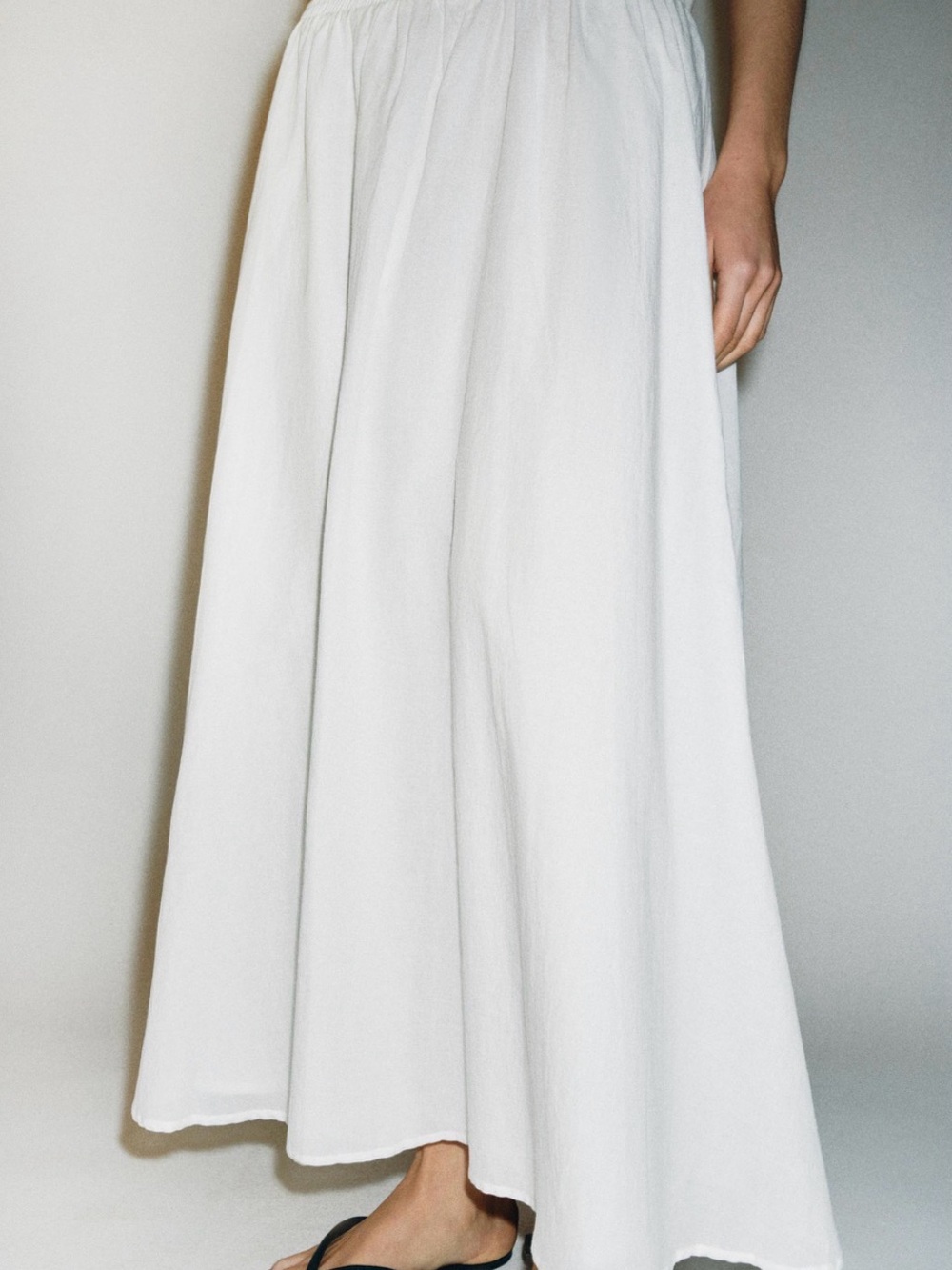 ZARA White Tiered Midi Skirt Size XS (new with tags)